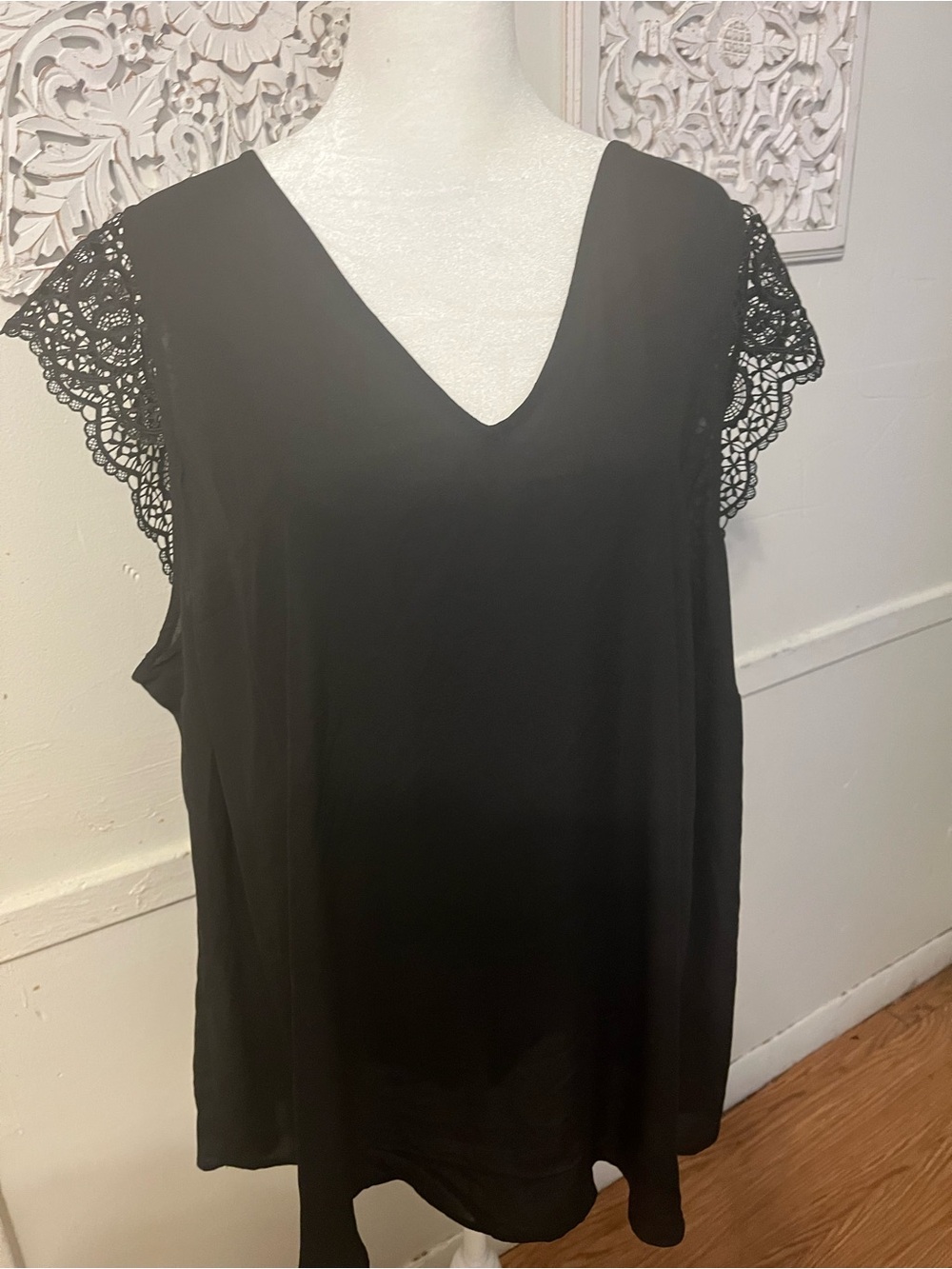 torrid Black V-Neck Camisole with Lace Cap Sleeves